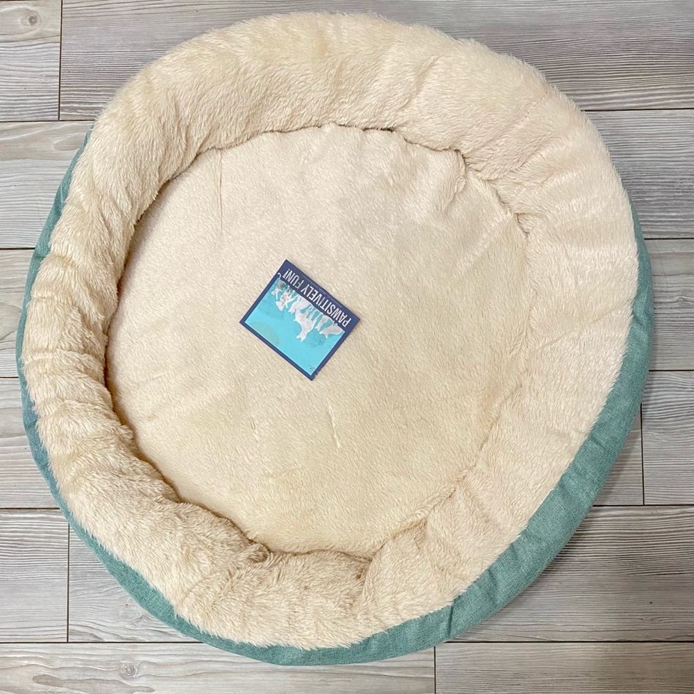 Pawsitively Fun Pets blue cozy round fluffy small Dog Bed 22”